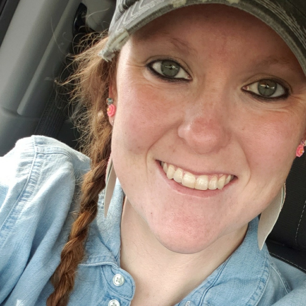 Meet your Posher, Elayna